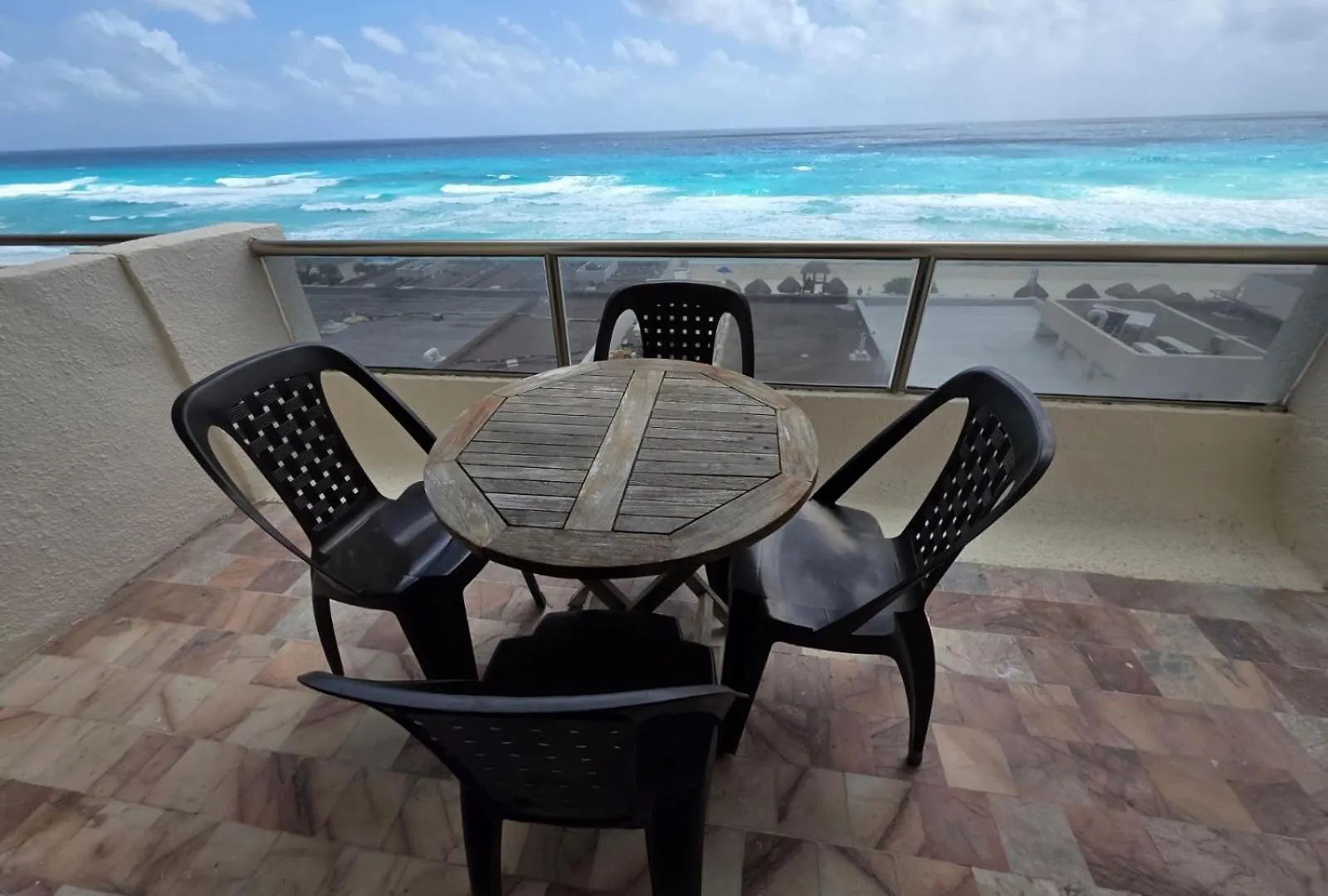 Ocean View Condo With Balcony Hotel Zone Cancún