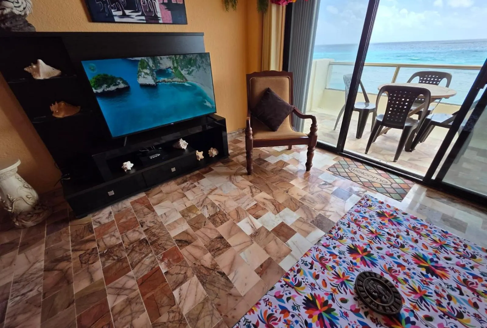 Ocean View Condo With Balcony Hotel Zone Cancún Apartamento